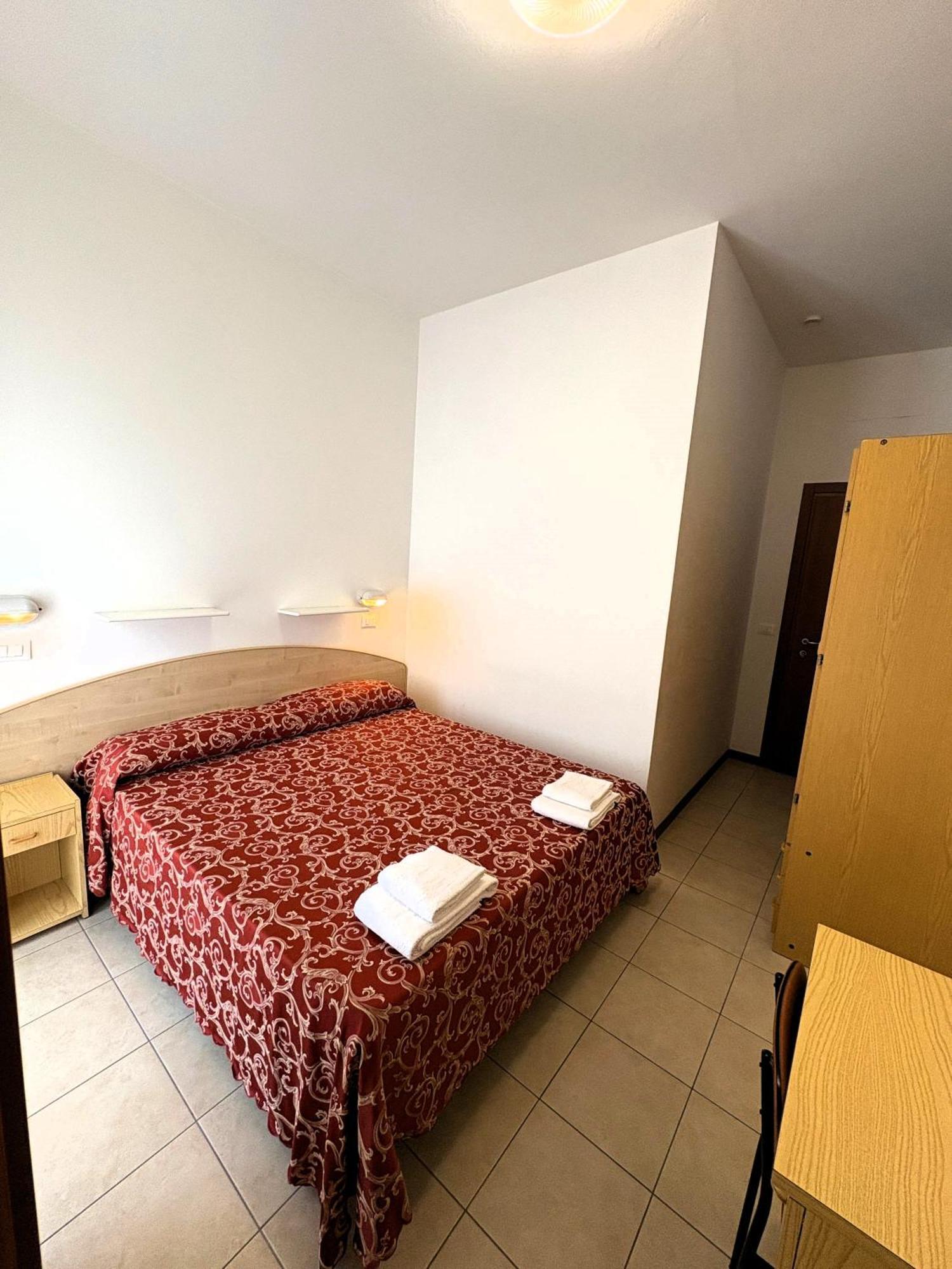 Hotel Belmar Rivazzurra Di Rimini Bilik gambar